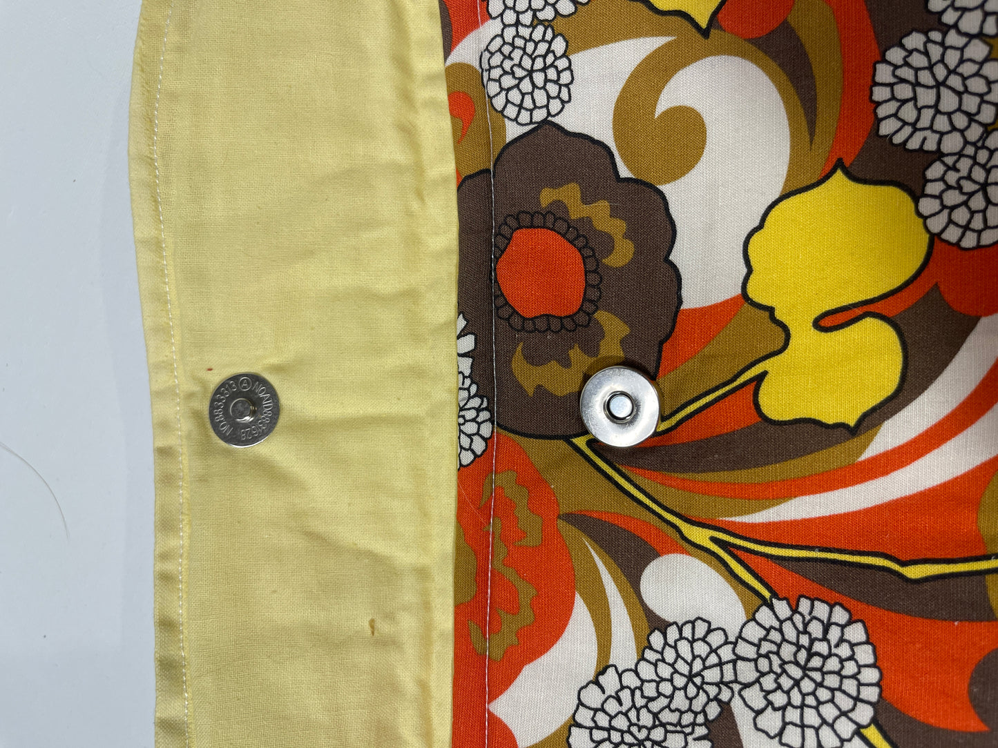 Poche de sortie seventies.