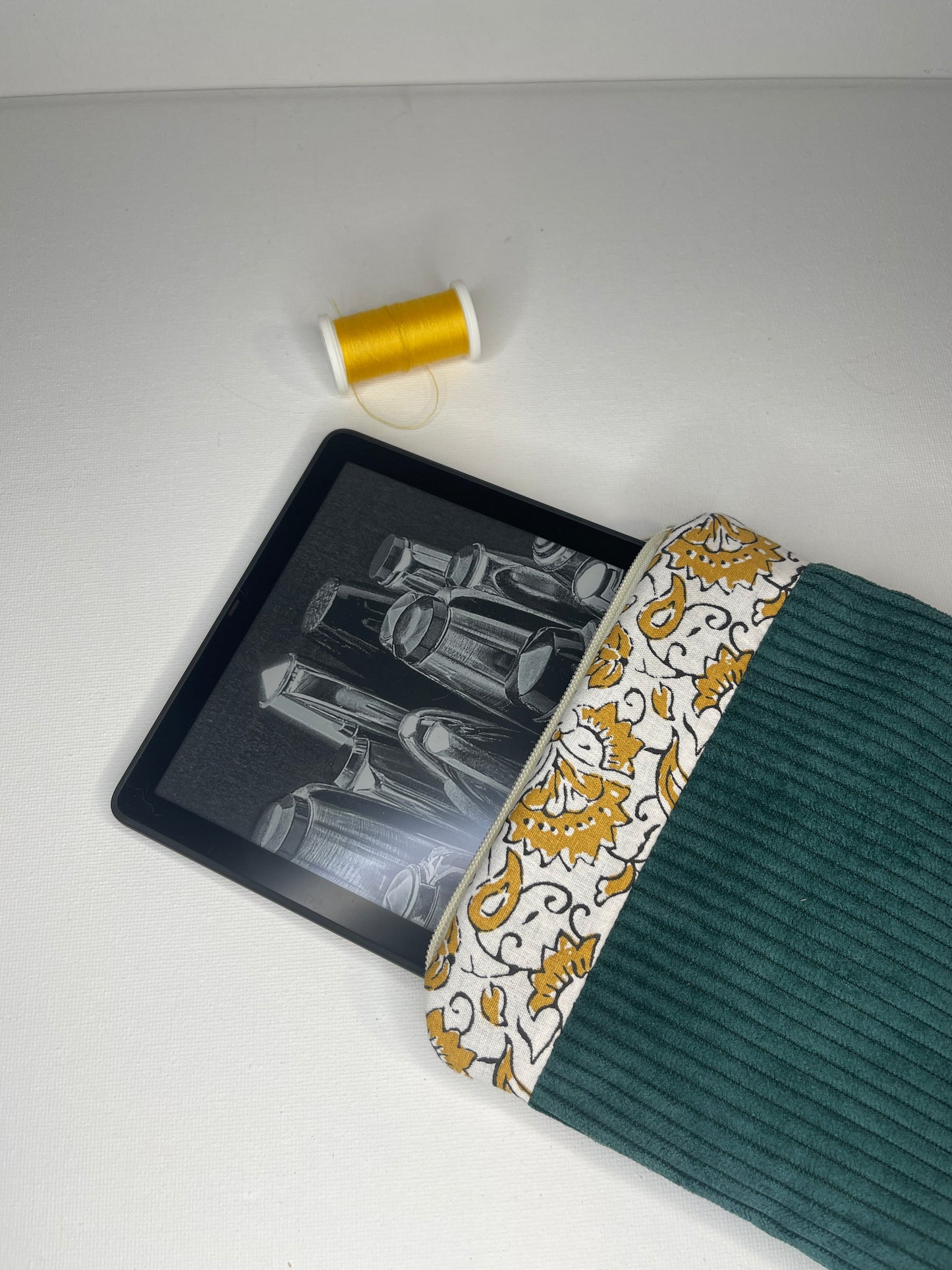 Pochette de protection fleurie pour Kindle