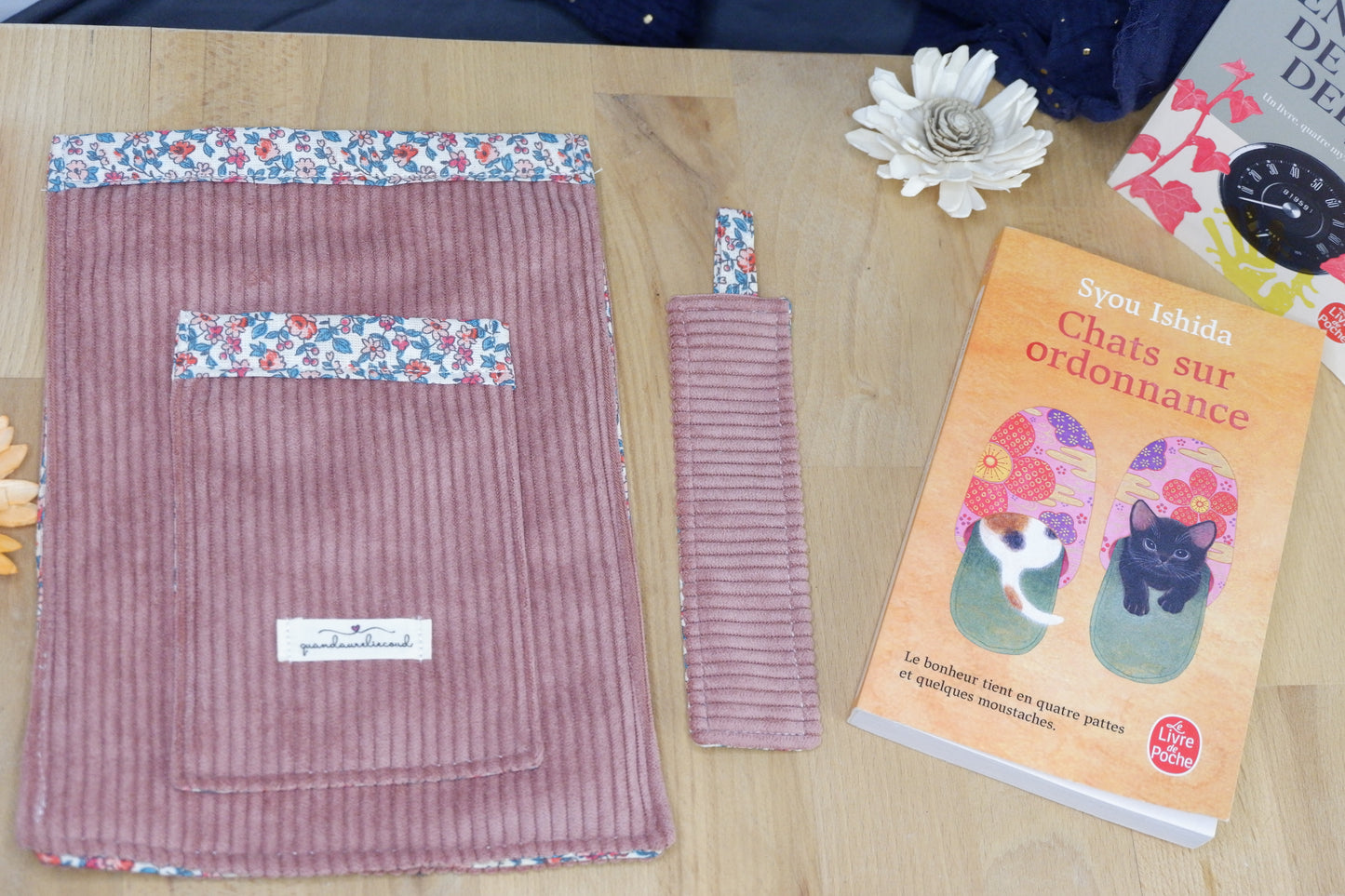 Pochette pour livre de poche Vieux rose et fleuri