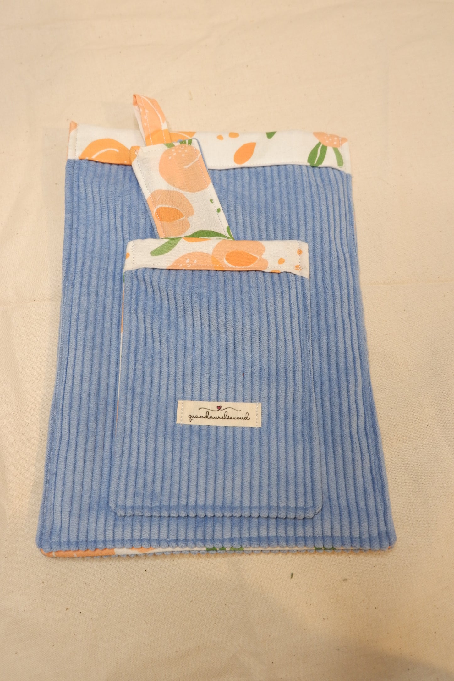 Pochette pour livre de poche fruit abricot