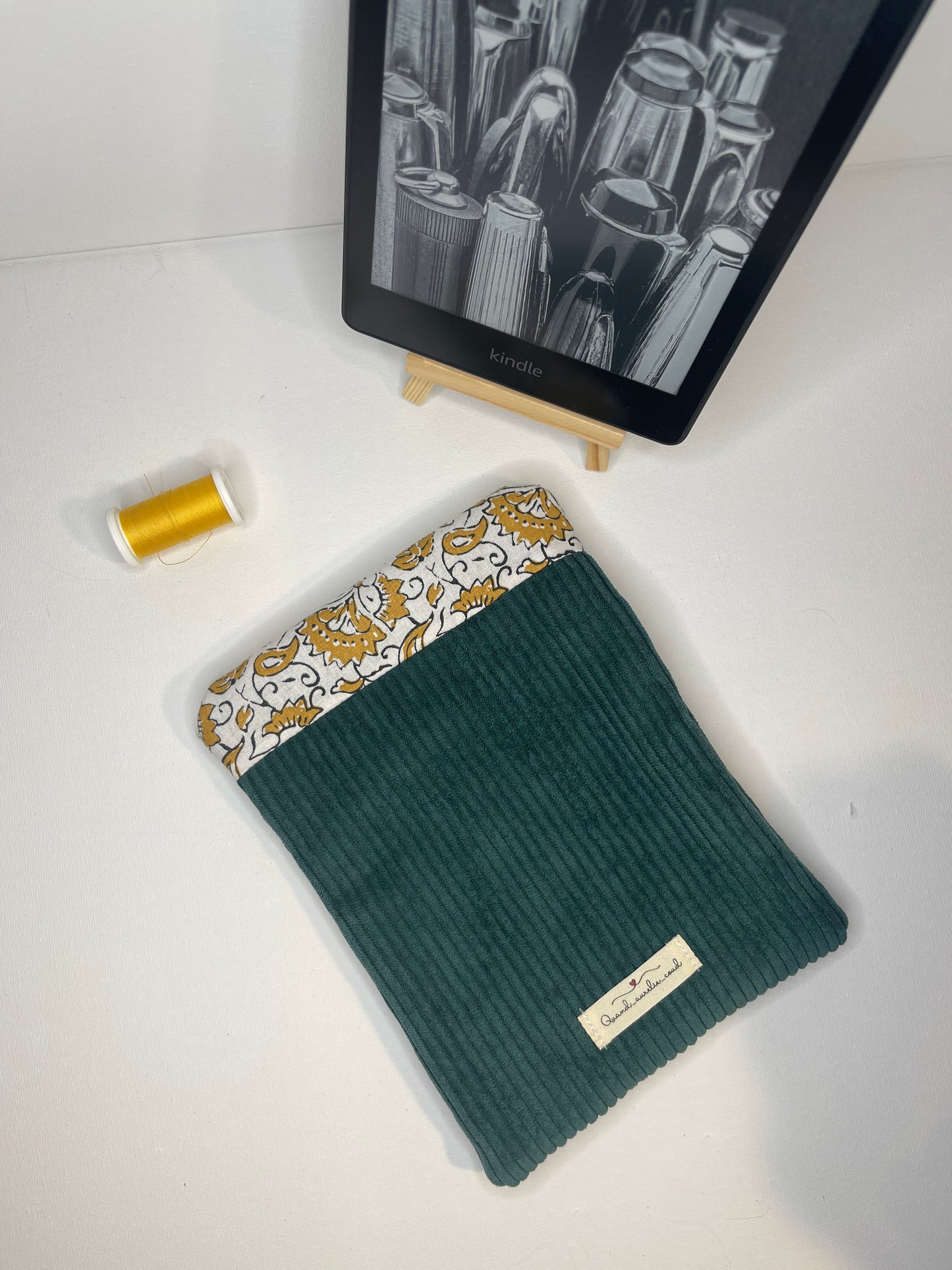 Pochette de protection fleurie pour Kindle
