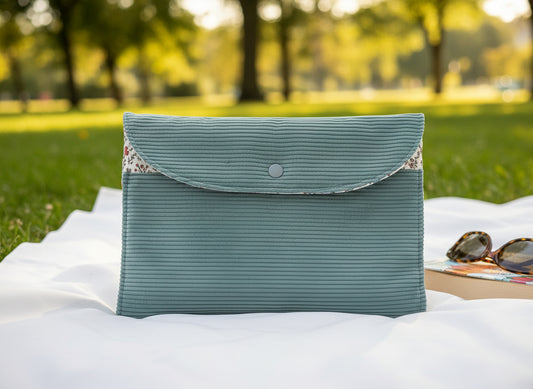 ma pochette Ipad en velours bleu