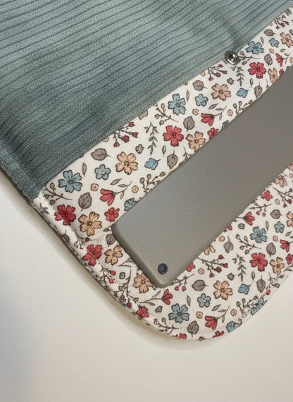 ma pochette Ipad en velours bleu