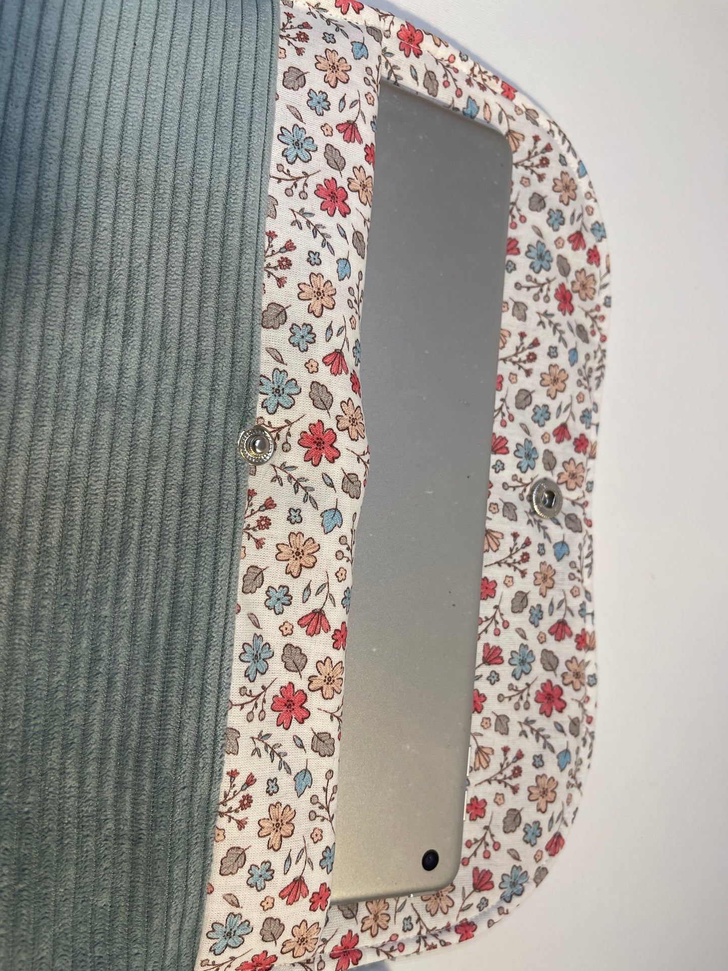ma pochette Ipad en velours bleu