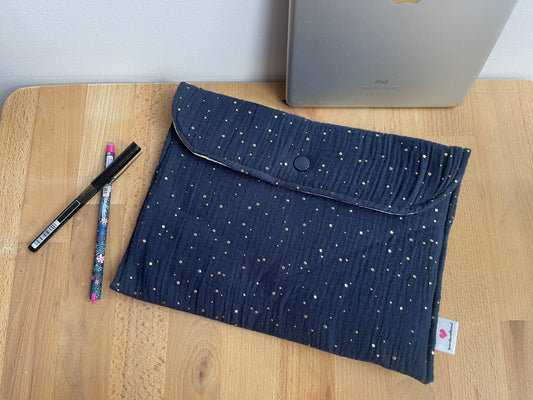 Ma pochette Ipad bleue nuit