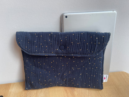 Ma pochette iPad bleue nuit