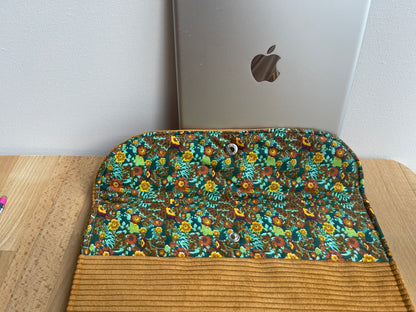 ma pochette Ipad en velours jaune