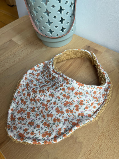 Mon bavoir fleuri orange