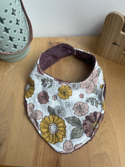 Mon bavoir fleuri