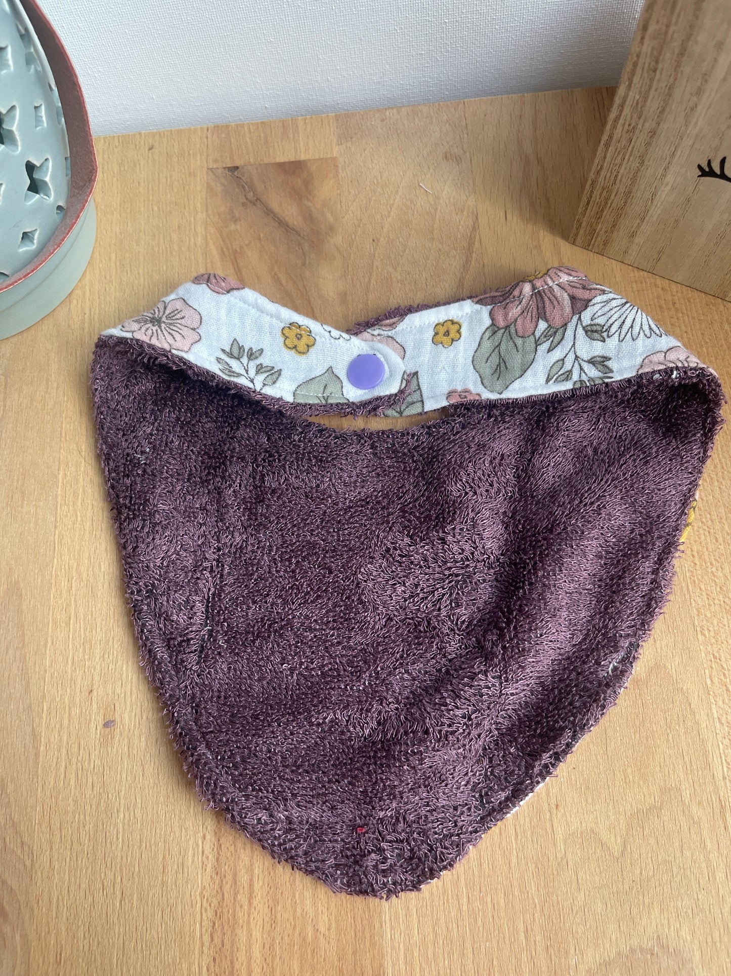 Mon bavoir fleuri