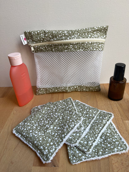 kit de 5 lingettes démaquillantes lavables avec un filet de lavage assorti