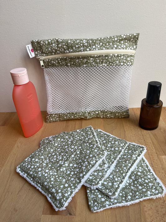 kit de 5 lingettes démaquillantes lavables avec un filet de lavage assorti