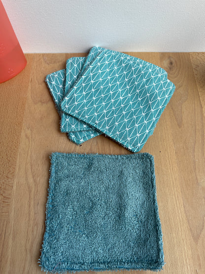 kit de 5 lingettes démaquillantes lavables avec un filet de lavage assorti
