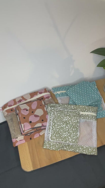 kit de 5 lingettes démaquillantes lavables avec un filet de lavage assorti